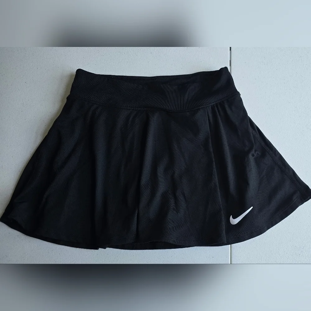 Nike Women's Dri-FIT skirt size XS